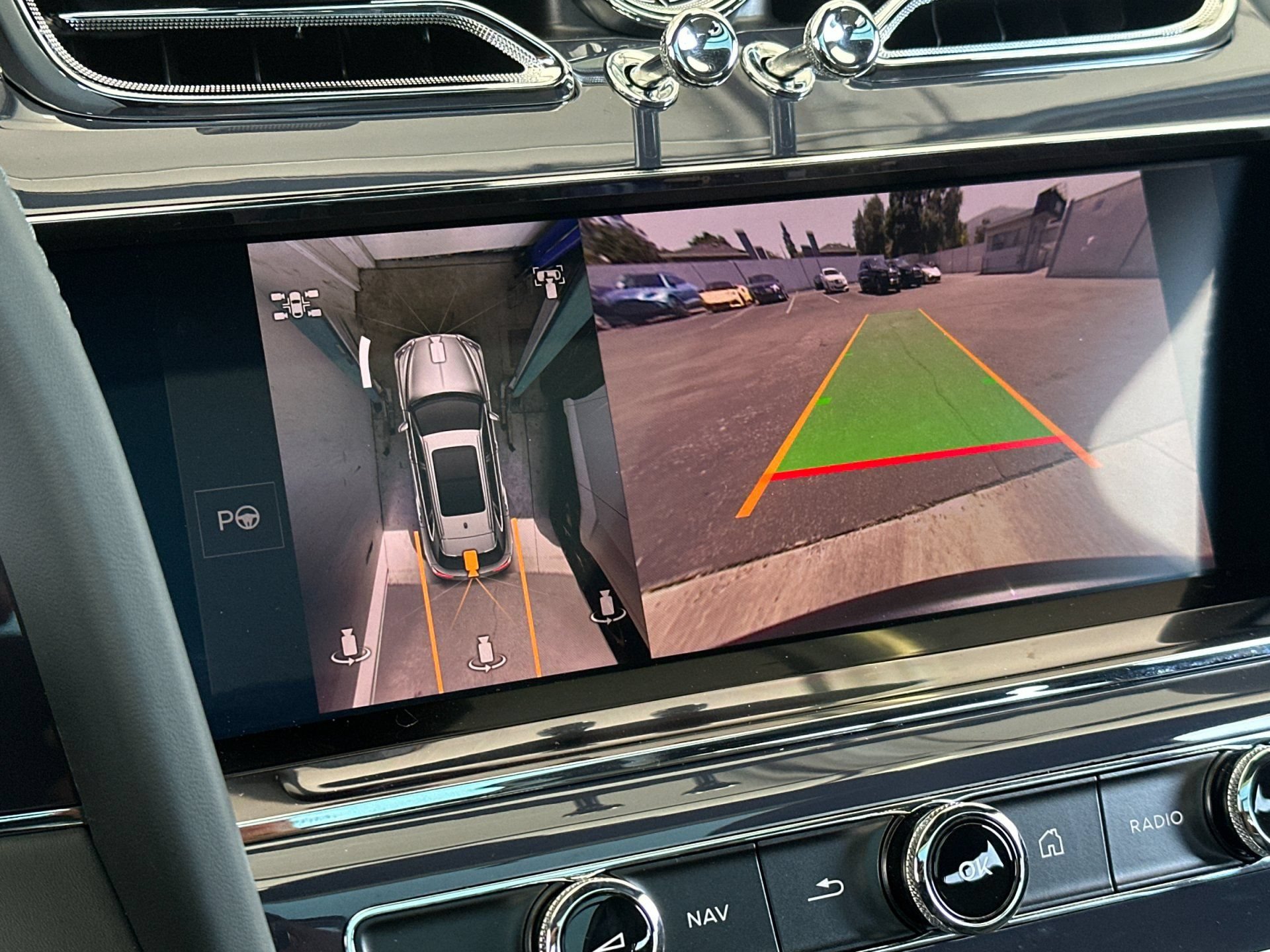 New 2026 Bentley Bentayga Extended Wheelbase AWD/4WD image 23