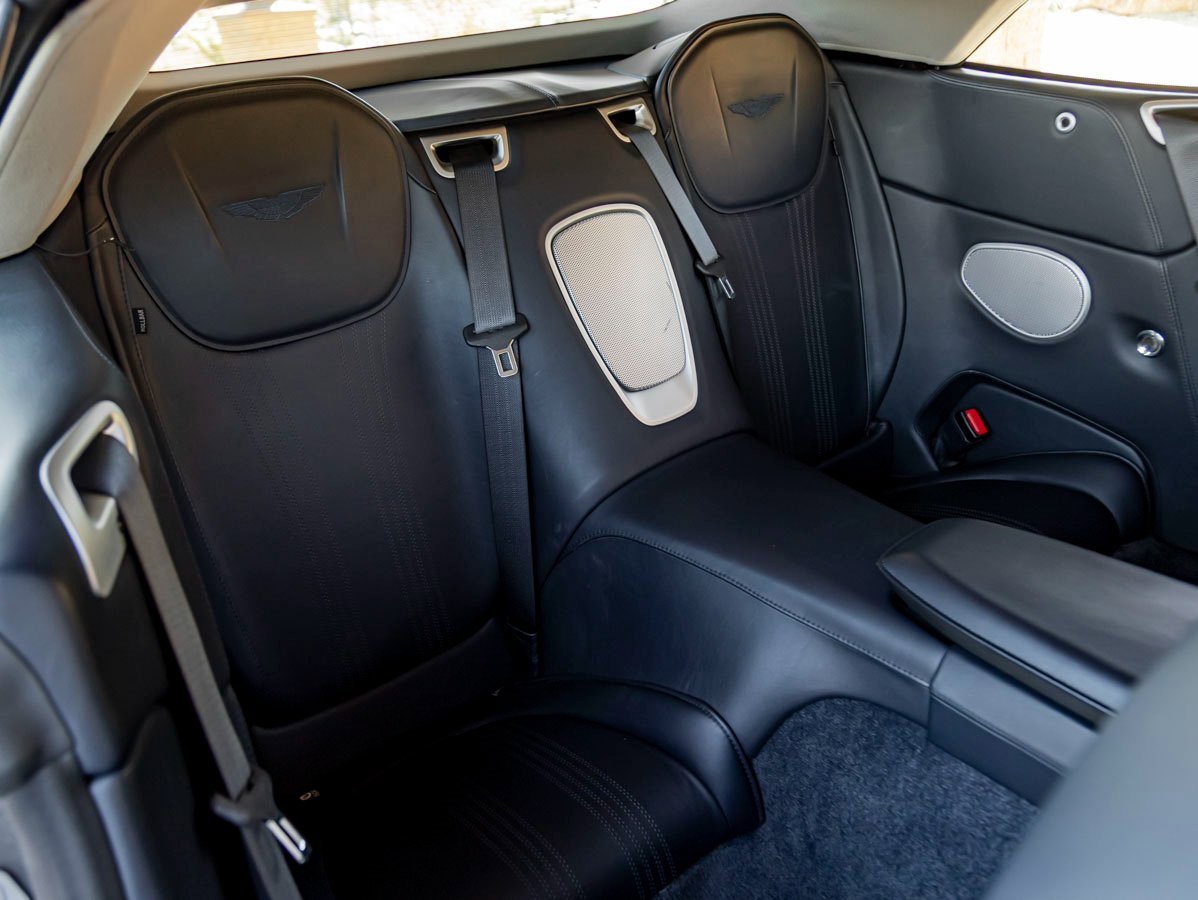 Used 2021 Aston Martin DB11 Volante image 20