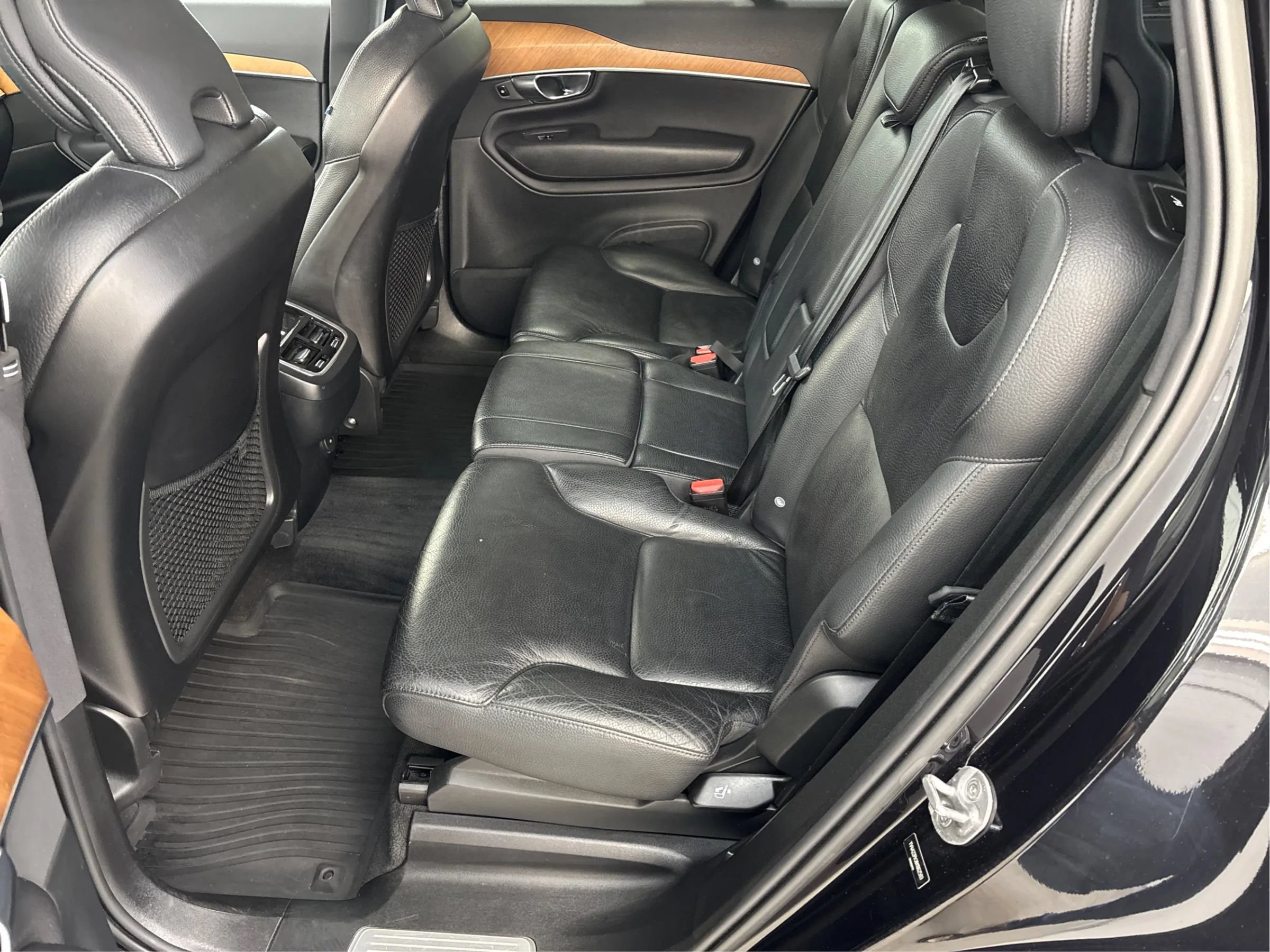 Used 2022 Volvo XC90 T6 Momentum w/ Advanced Package AWD/4WD image 14