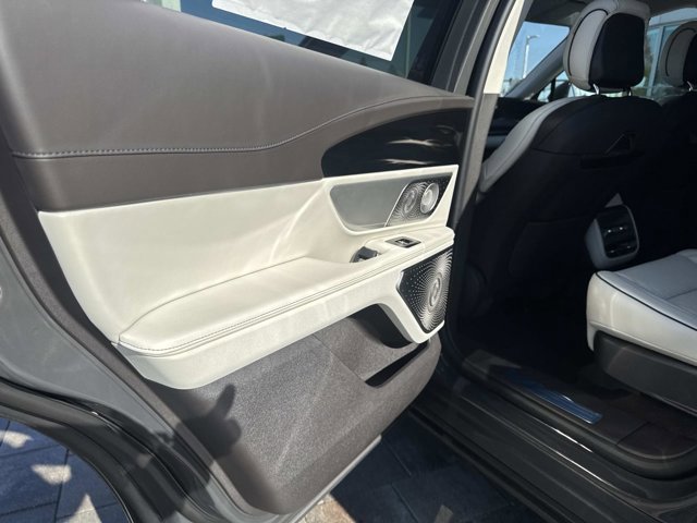 New 2026 Lincoln Nautilus Black Label image 15