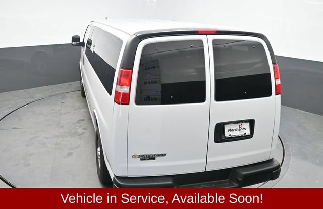 Used 2024 Chevrolet Express 3500 LS RWD image 28