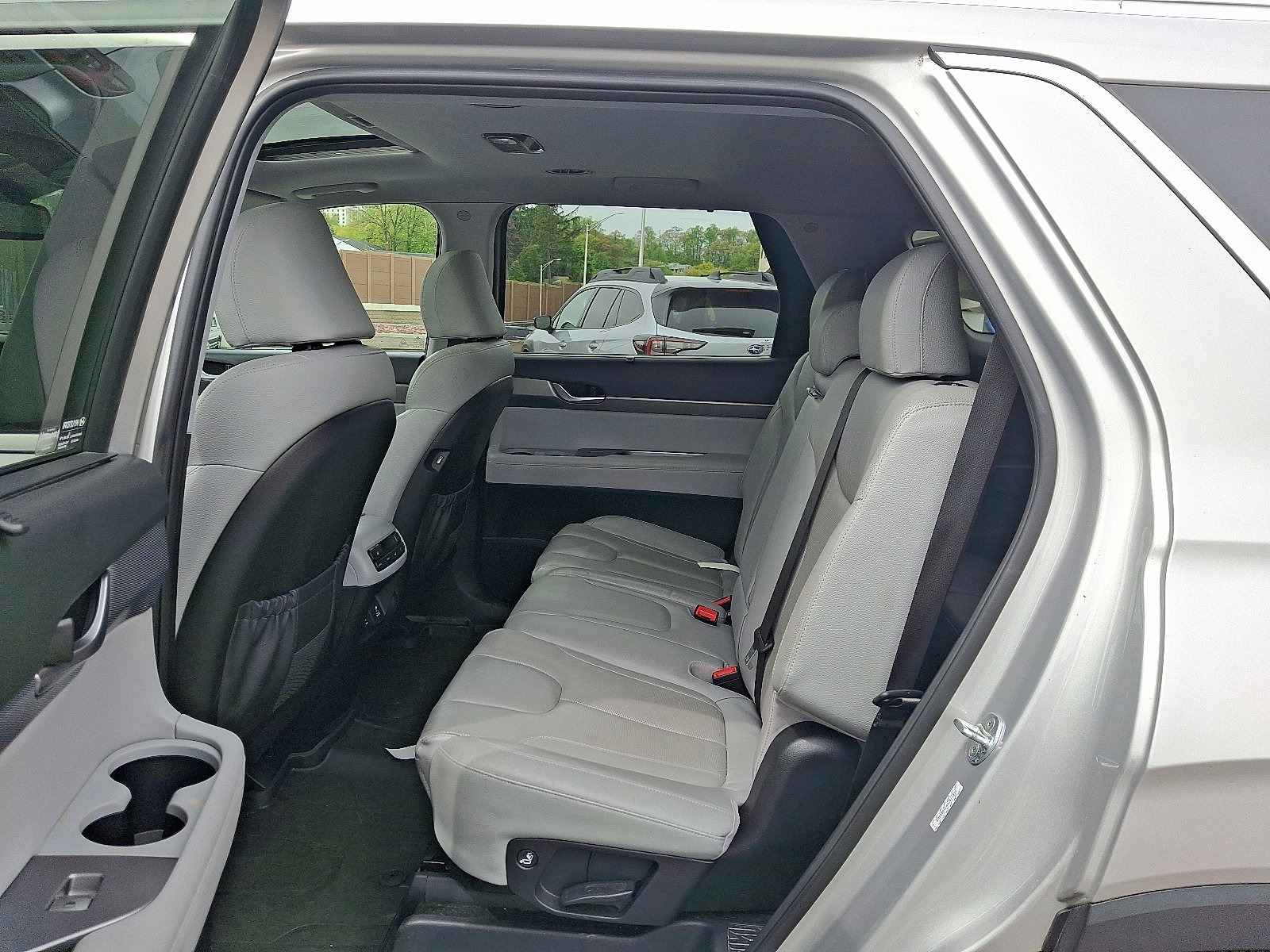 Used 2022 Hyundai Palisade SEL w/ 8P Bench Seat Package AWD/4WD image 10