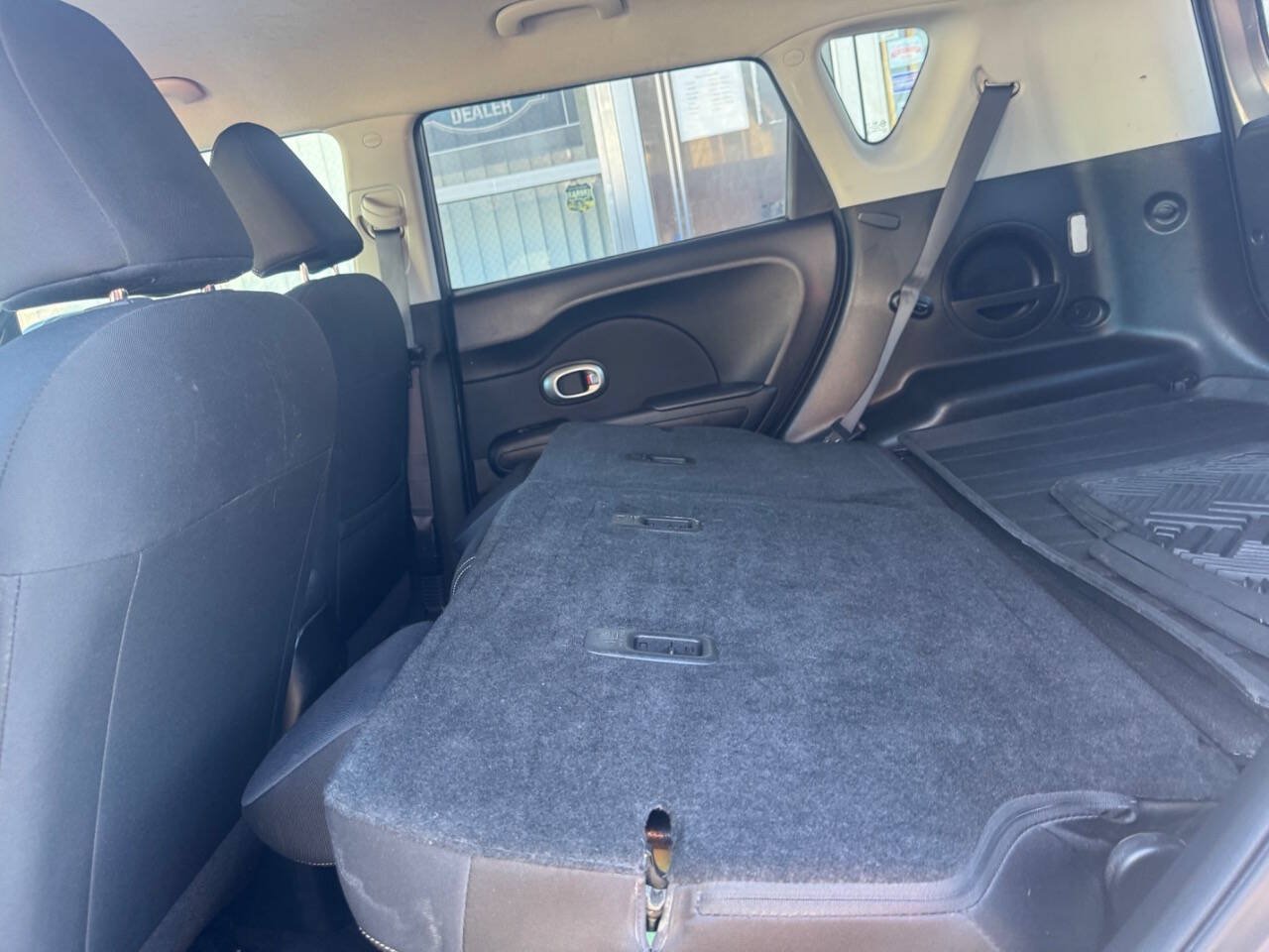 Used 2014 Kia Soul FWD image 16