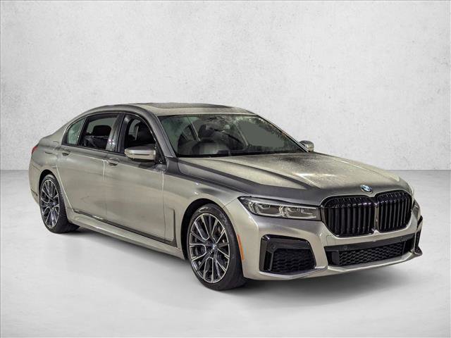 Used 2020 BMW 740i w/ M Sport Package image 3