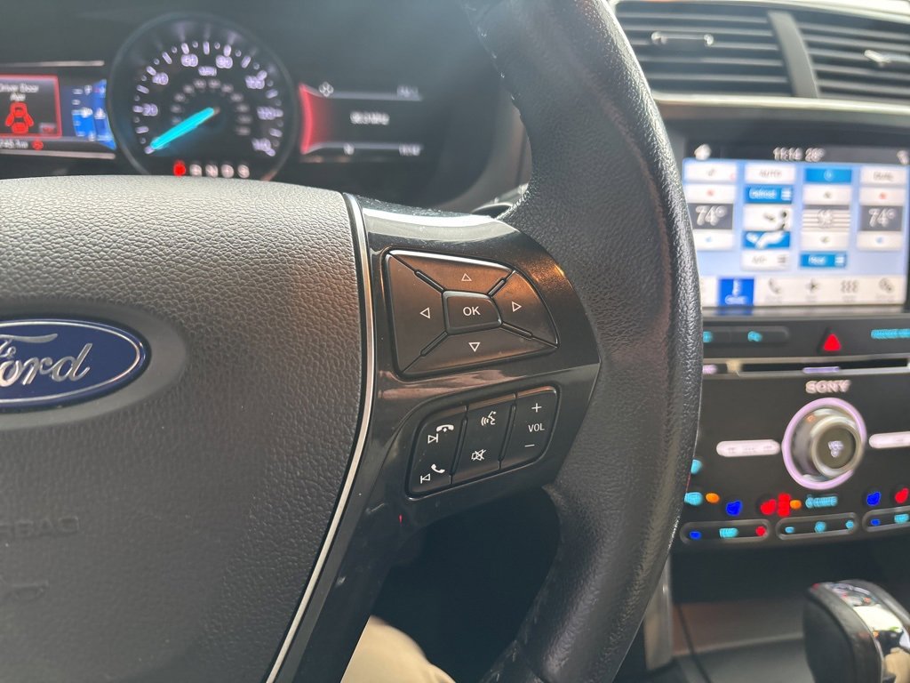 Used 2017 Ford Explorer Limited image 17