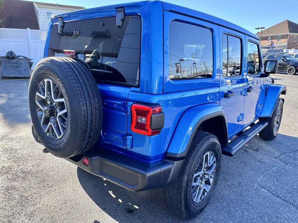 New 2026 Jeep Wrangler Sahara image 7
