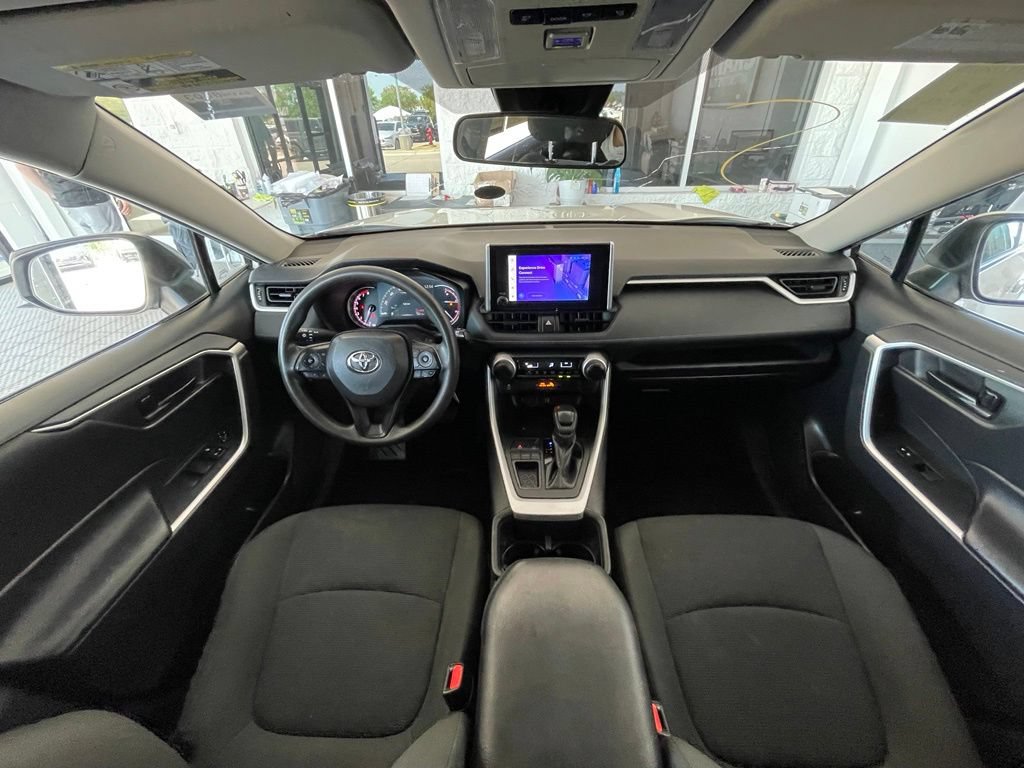 Used 2023 Toyota RAV4 LE FWD image 18