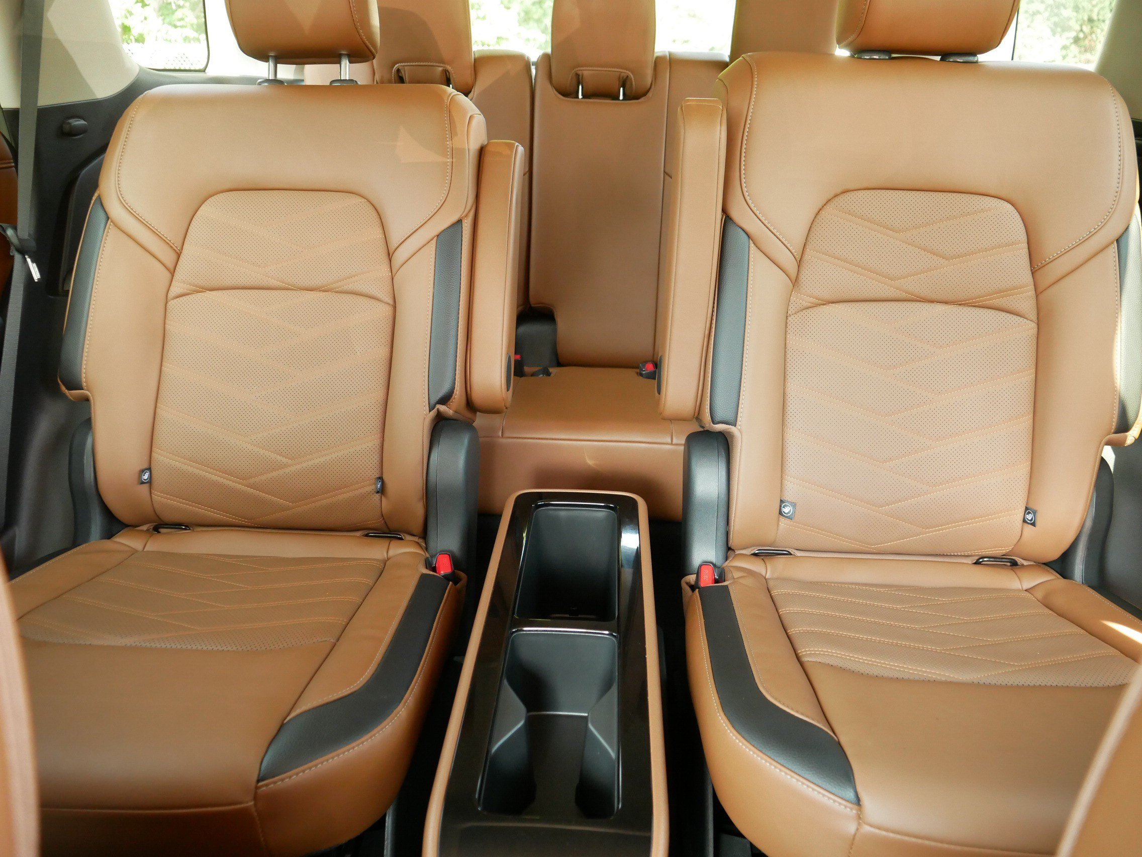Certified 2025 Nissan Pathfinder Platinum AWD/4WD image 13