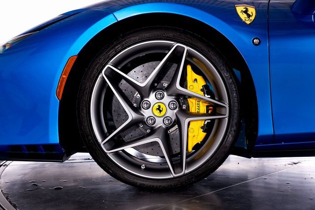 Used 2023 Ferrari F8 Tributo image 16