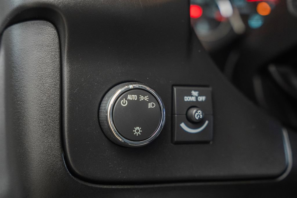 Used 2023 GMC Savana 2500 w/ Driver Convenience Package image 33