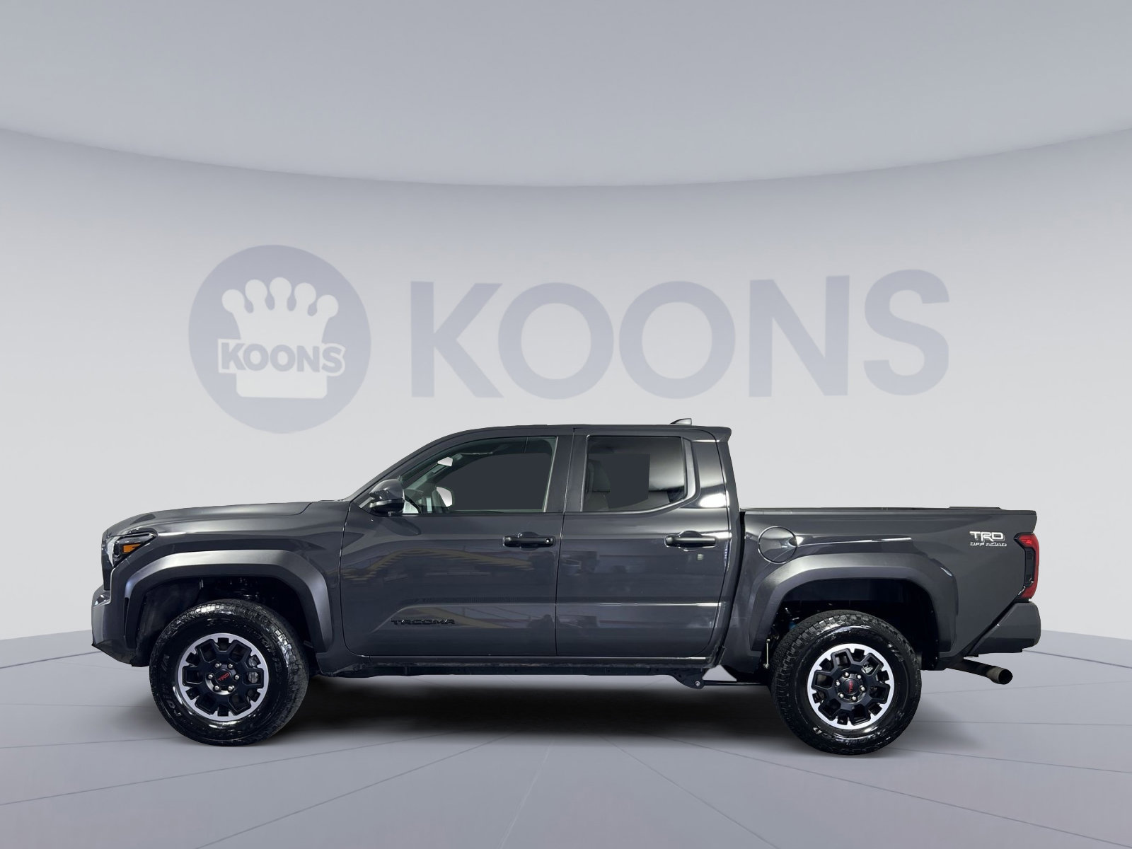 Used 2025 Toyota Tacoma TRD Off-Road image 5