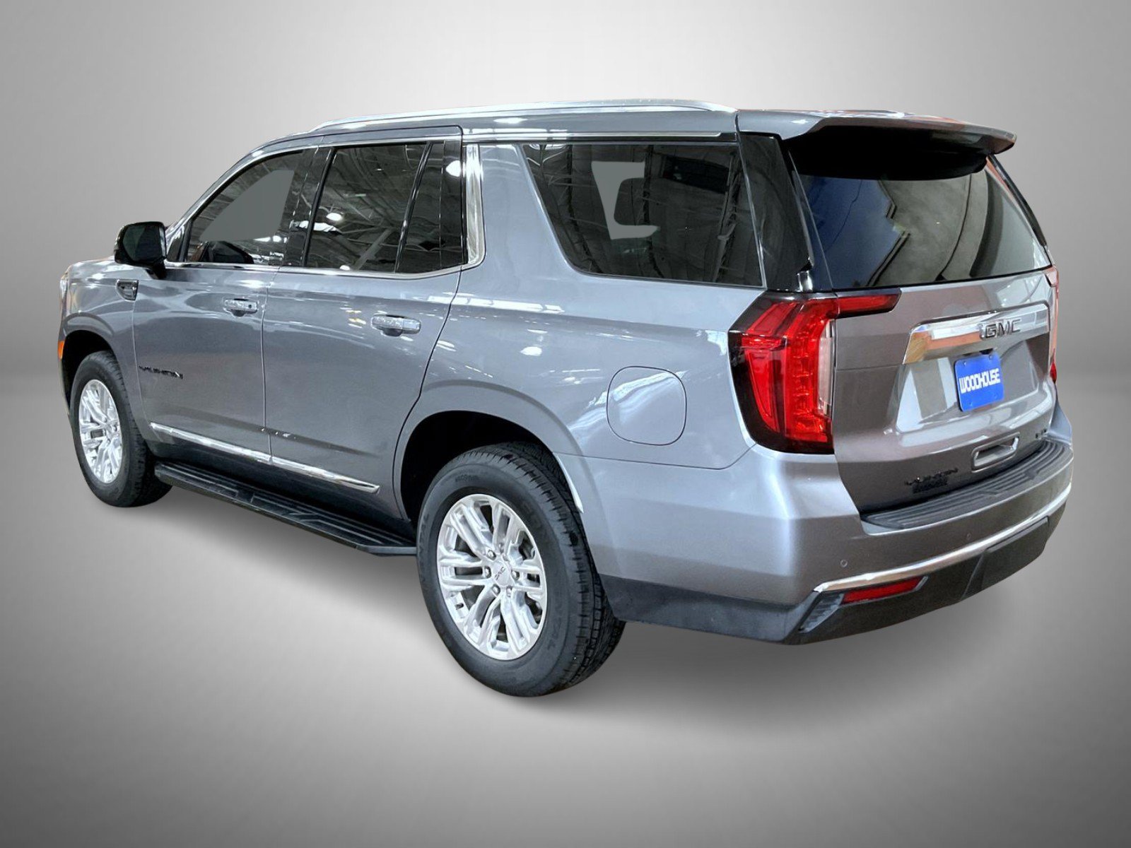 Certified 2021 GMC Yukon SLT w/ SLT Luxury Plus Package AWD/4WD image 7