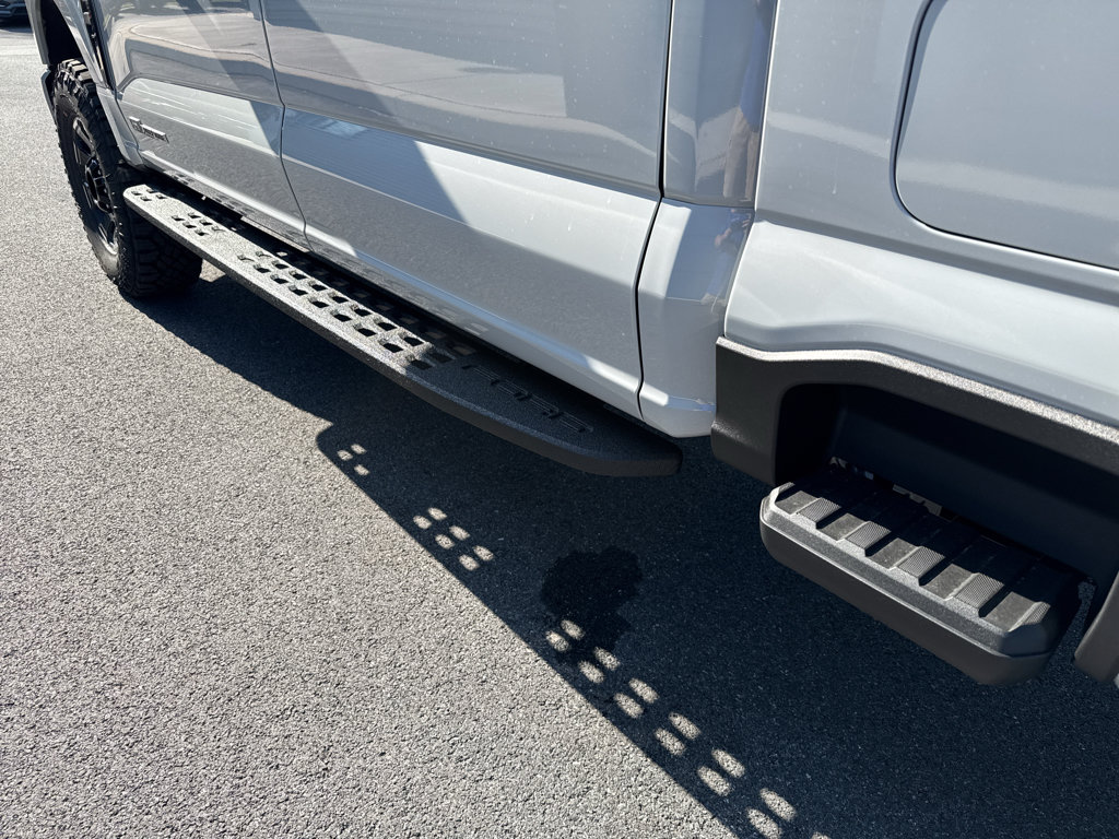New 2026 Ford F250 XLT w/ XLT Premium Package AWD/4WD image 21