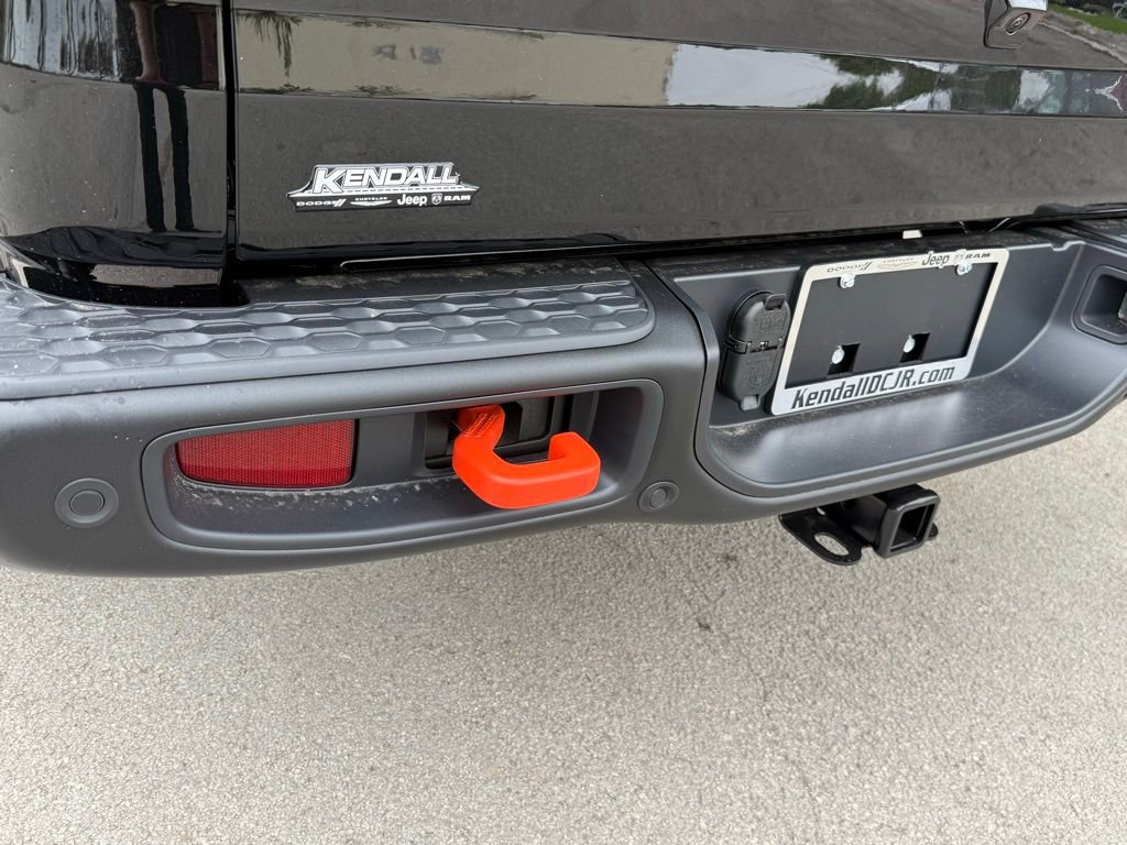 New 2026 Jeep Gladiator Mojave AWD/4WD image 38