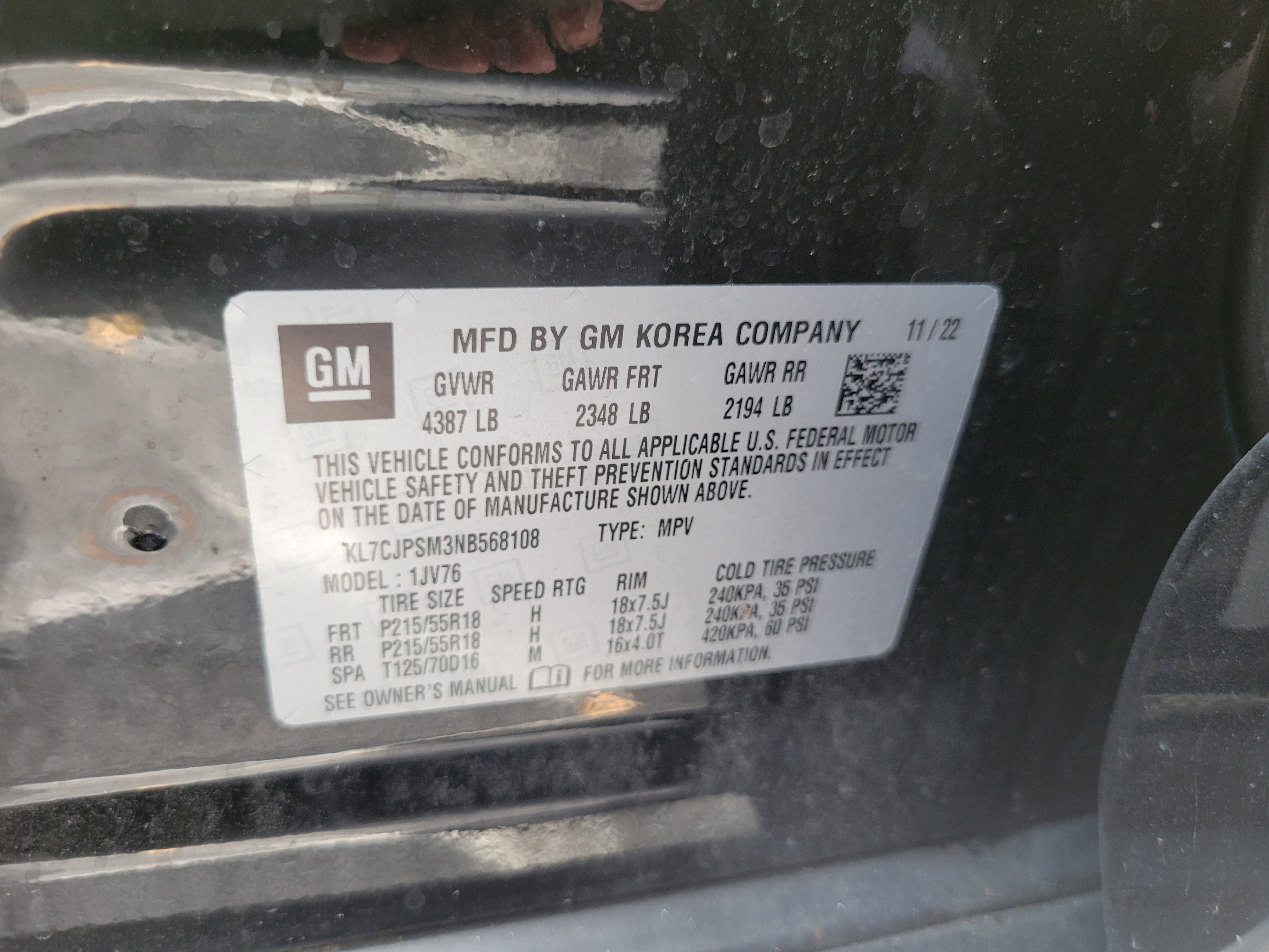 Used 2022 Chevrolet Trax LT w/ Midnight Edition image 29