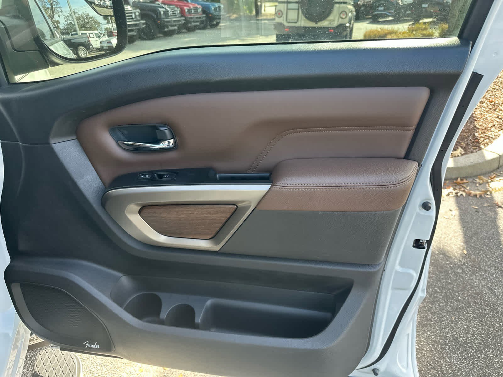 Used 2024 Nissan Titan Platinum Reserve w/ Moonroof Package image 16