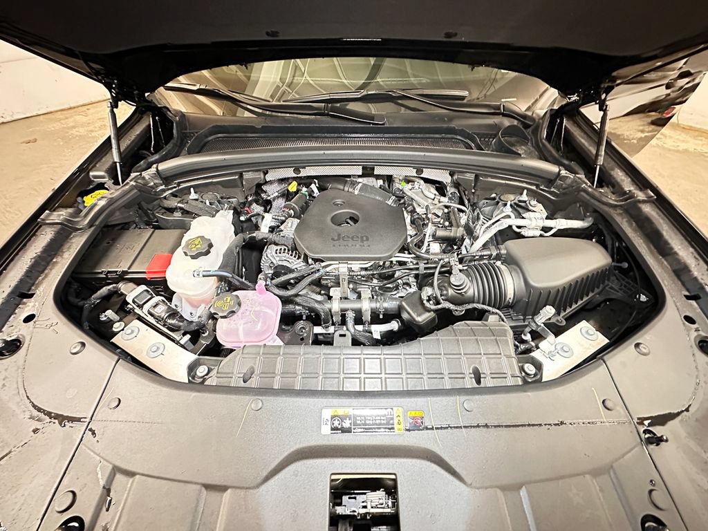 New 2026 Jeep Grand Cherokee Altitude AWD/4WD image 44