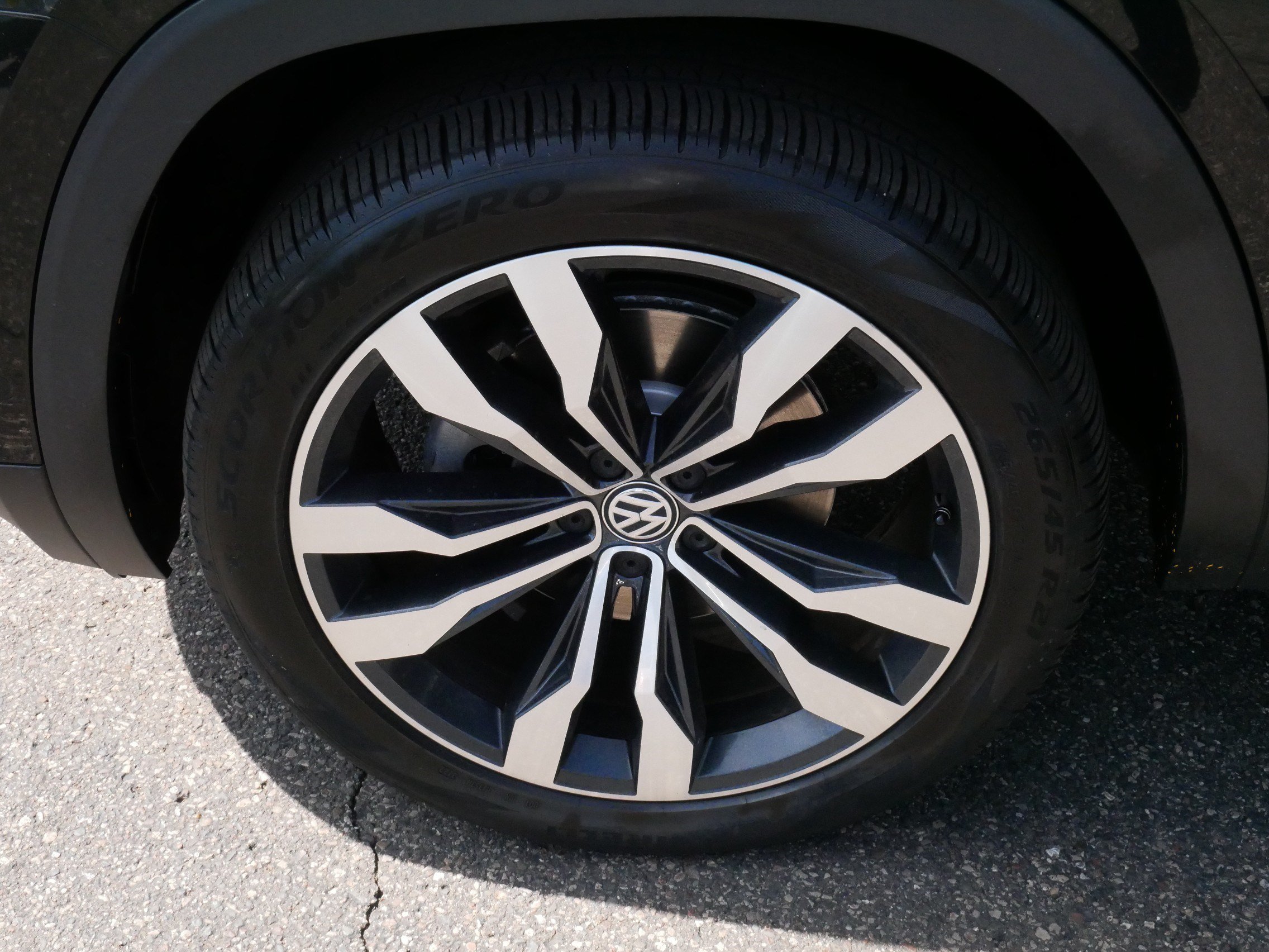 Used 2020 Volkswagen Atlas SEL R-Line AWD/4WD image 15