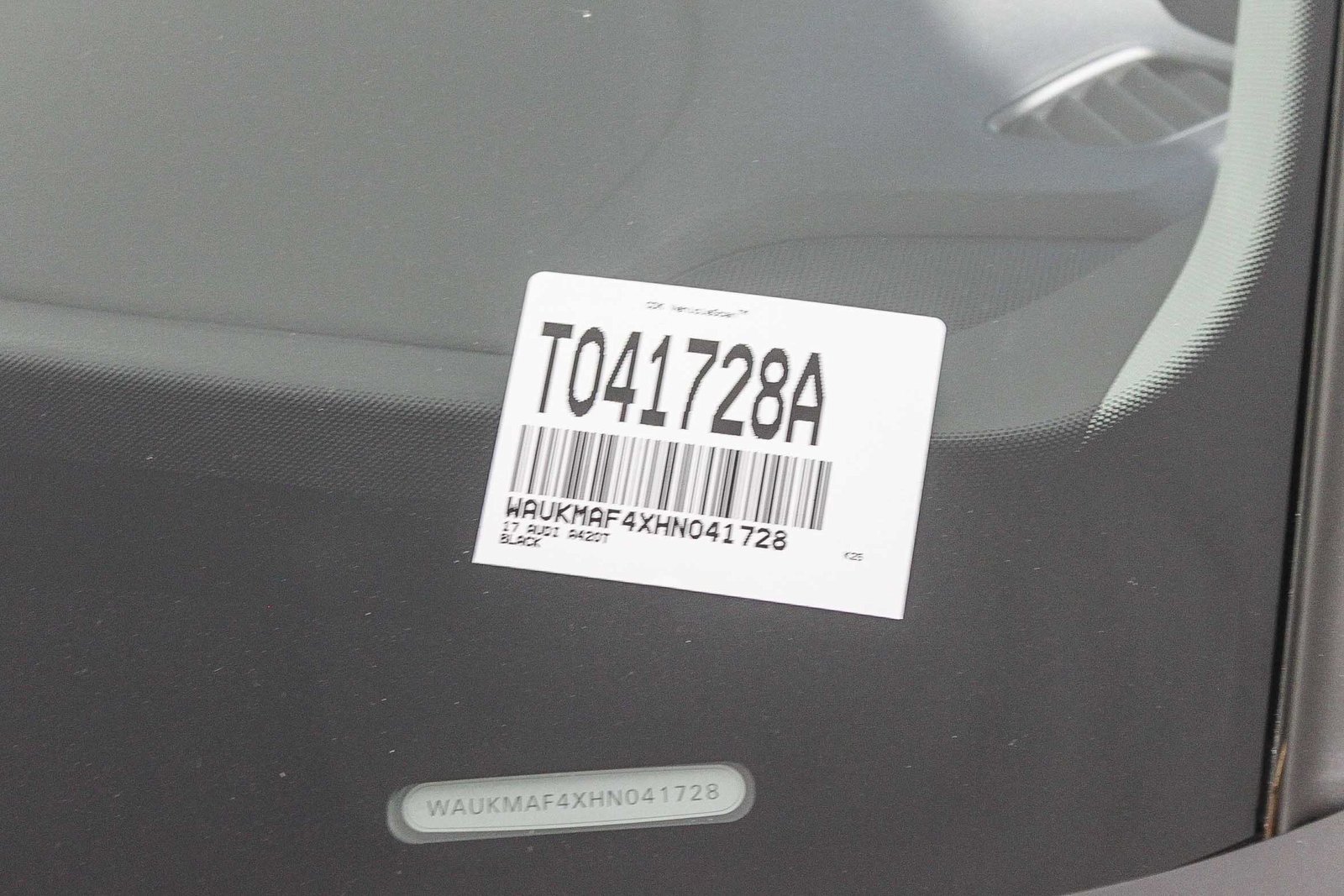 Used 2017 Audi A4 2.0T Ultra Premium w/ Convenience Package image 29