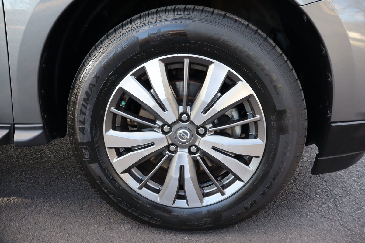 Used 2019 Nissan Pathfinder SL AWD/4WD image 46