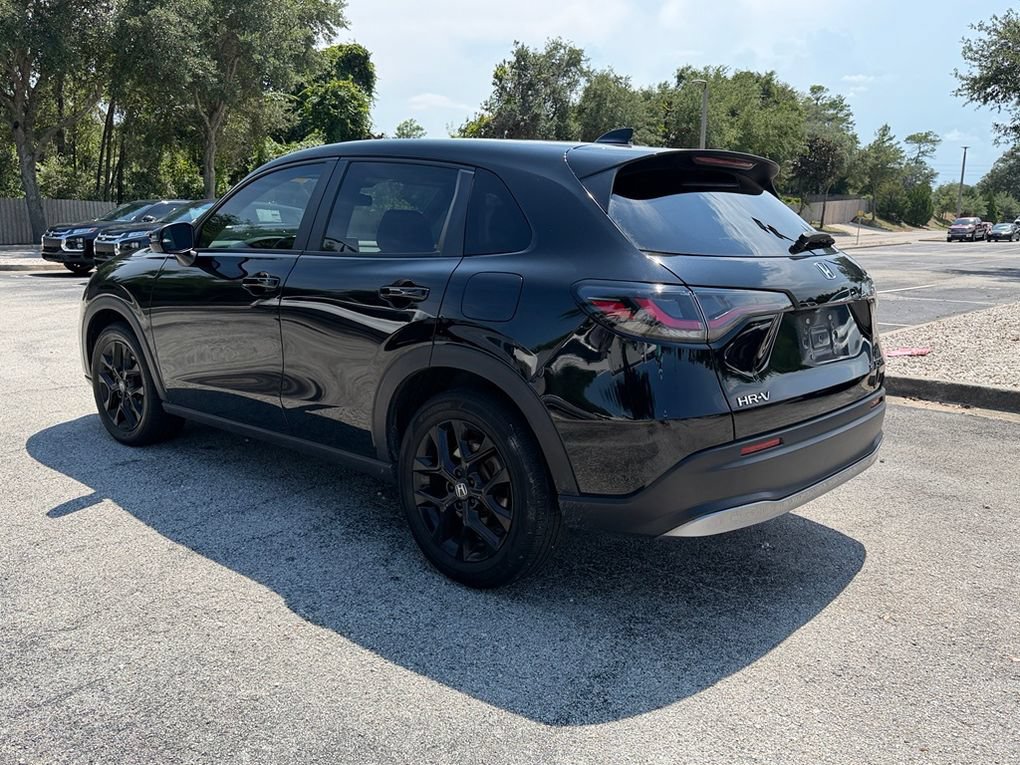 Used 2025 Honda HR-V Sport image 7