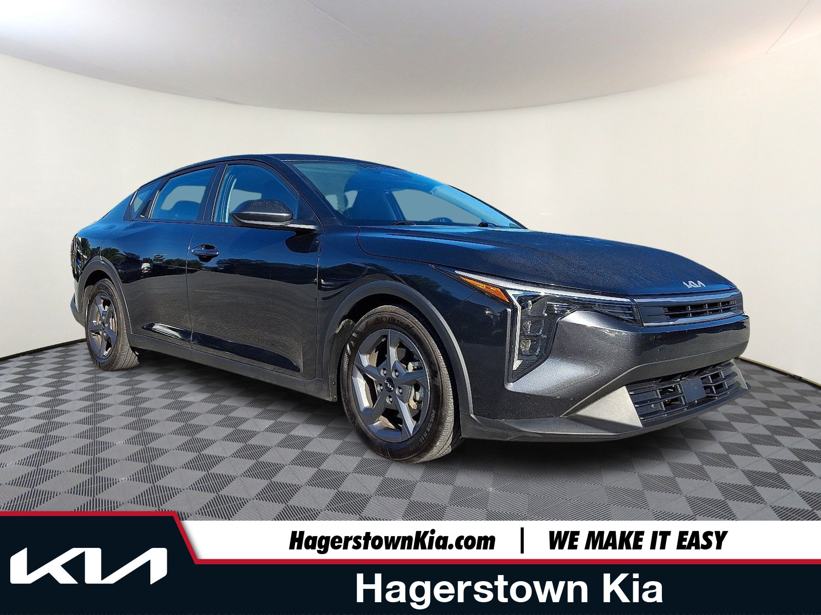 Certified 2025 Kia K4 FWD image 1