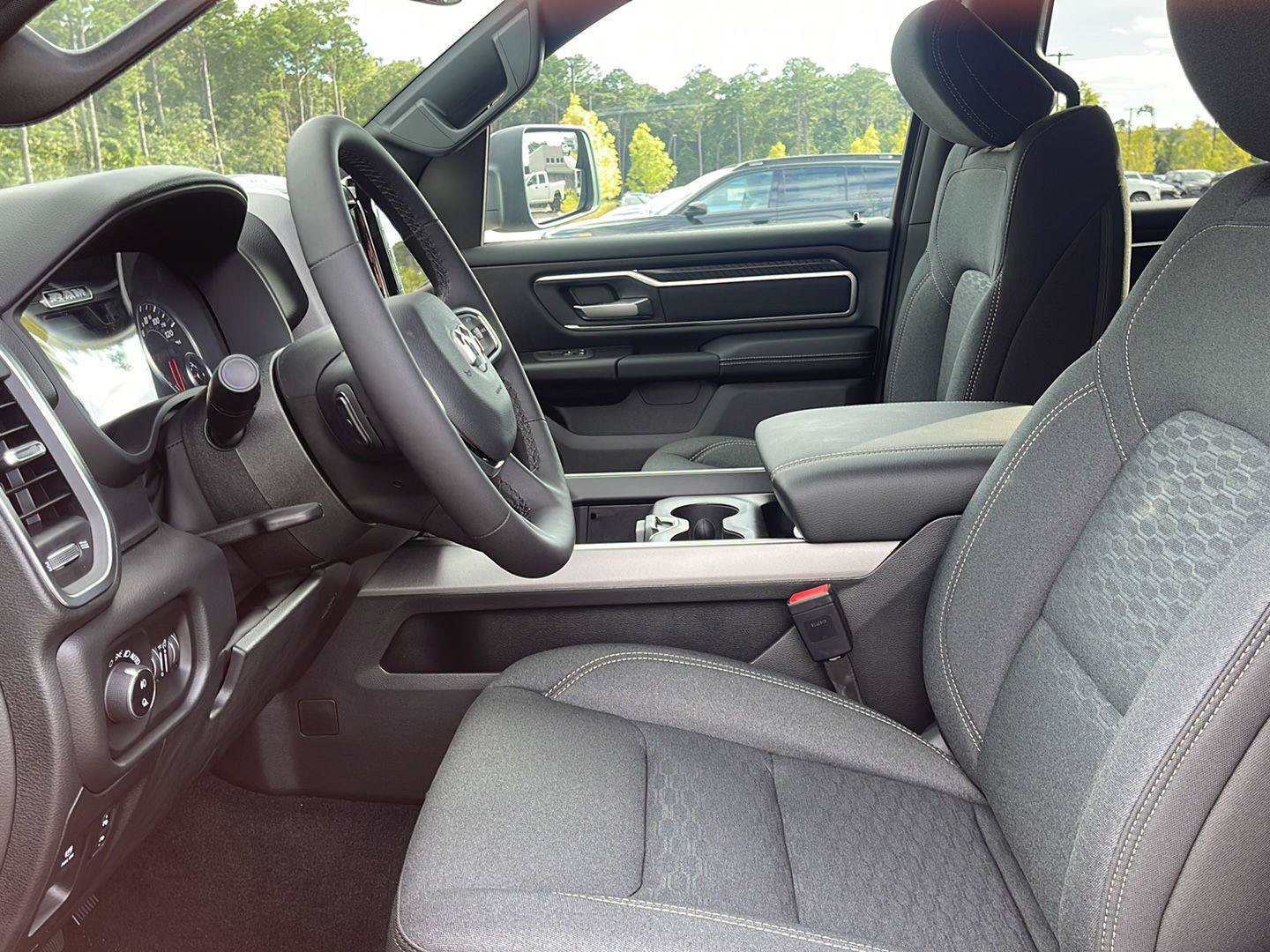 New 2027 RAM 1500 Big Horn AWD/4WD image 13