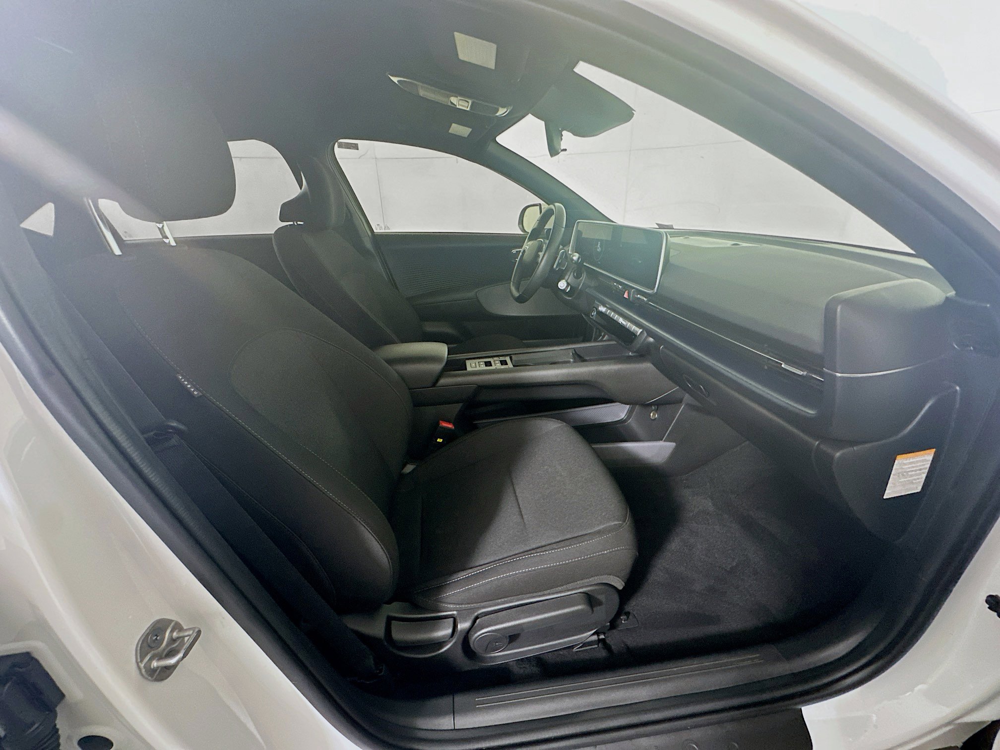 Used 2024 Hyundai Ioniq 6 SE image 33