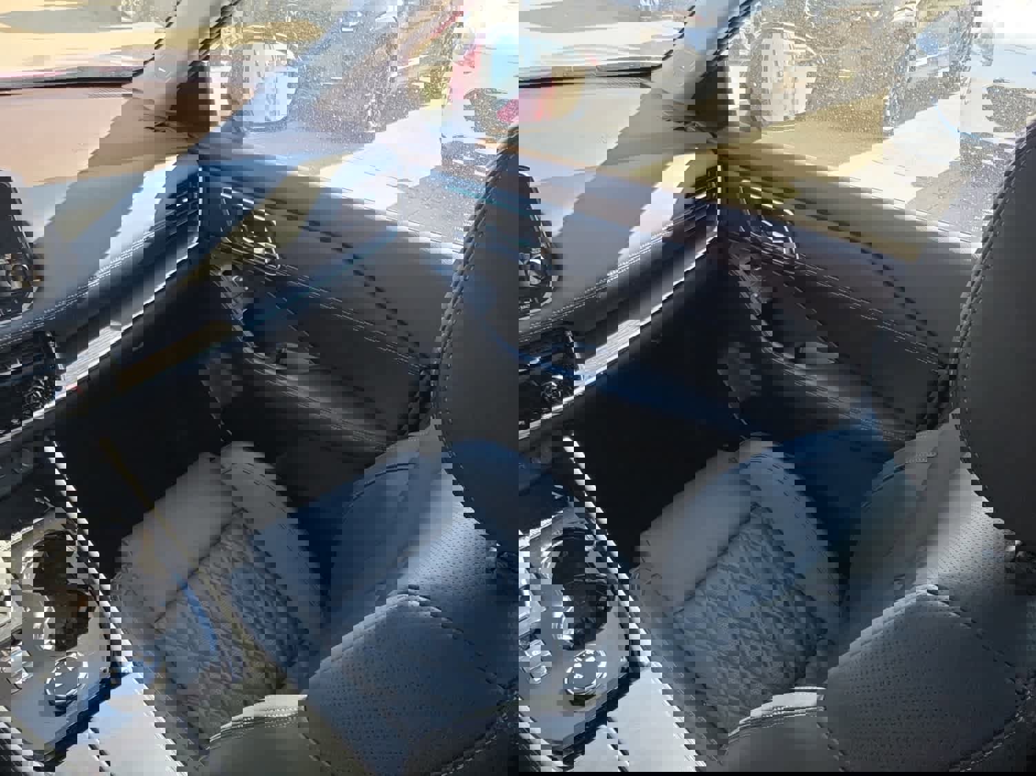 Used 2022 Nissan Rogue Platinum w/ Head-Up Display Package image 14