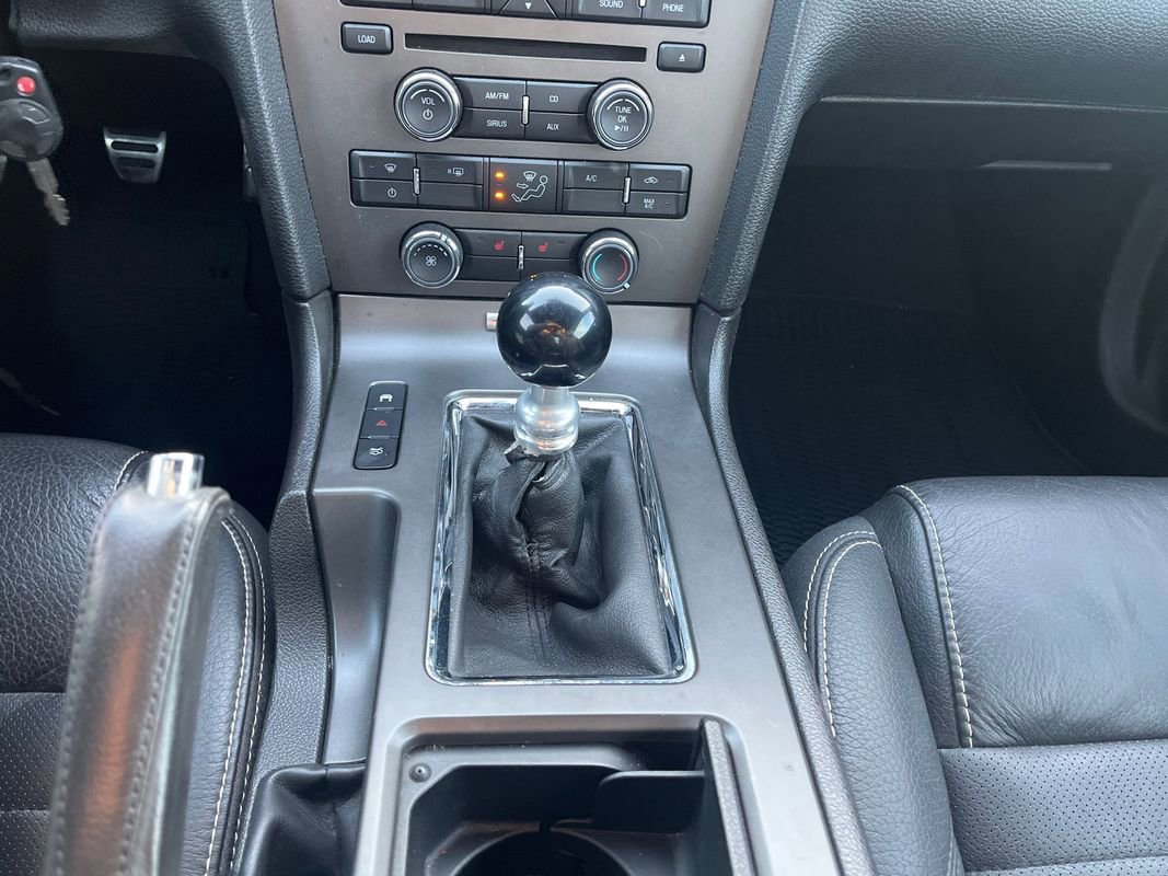 Used 2010 Ford Mustang GT Premium image 15