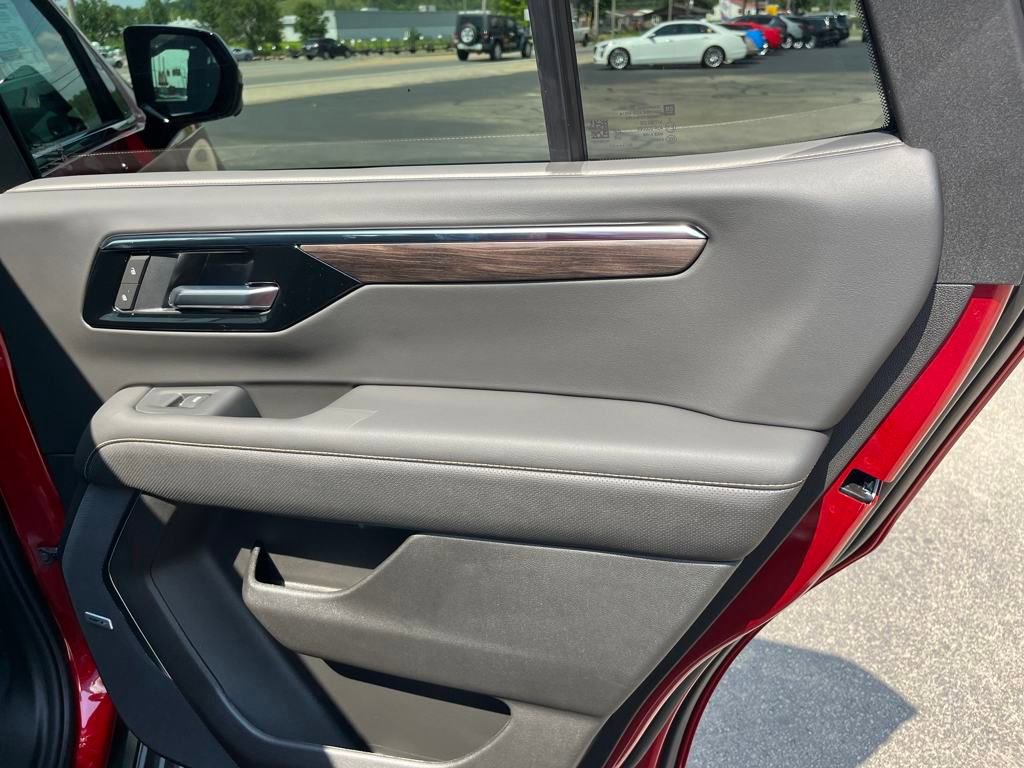 New 2025 Chevrolet Tahoe Premier w/ Sun And Tow Package image 27