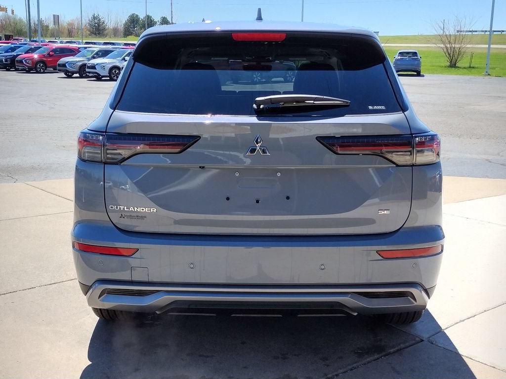 New 2026 Mitsubishi Outlander SE AWD/4WD image 18
