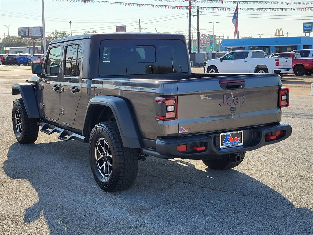 Used 2025 Jeep Gladiator Rubicon w/ Convenience Group image 5