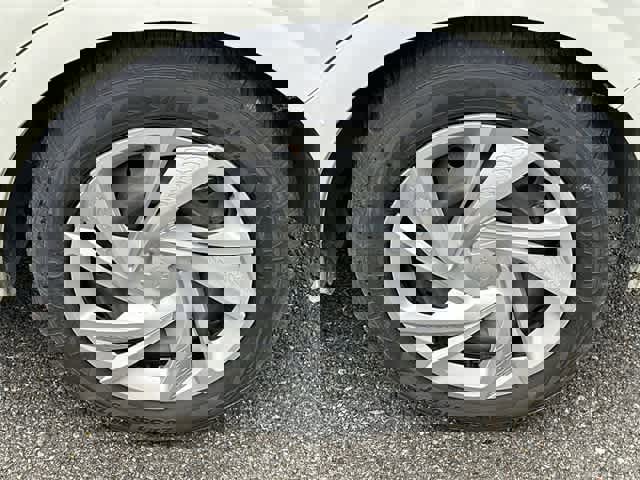 Certified 2024 Subaru Impreza 2.0i image 5