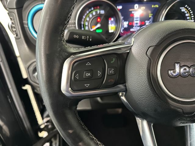 Used 2023 Jeep Wrangler Unlimited Sahara w/ Cold Weather Group image 15