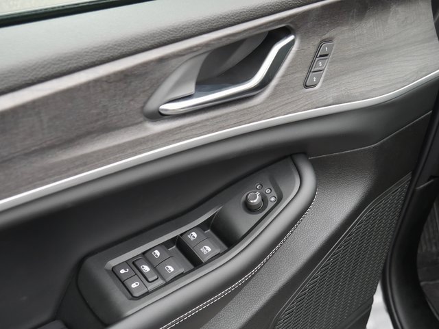 New 2025 Jeep Grand Cherokee L Limited w/ Luxury Tech Group II image 20