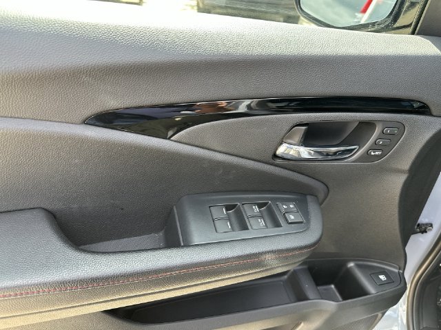 Used 2023 Honda Ridgeline Black Edition image 17