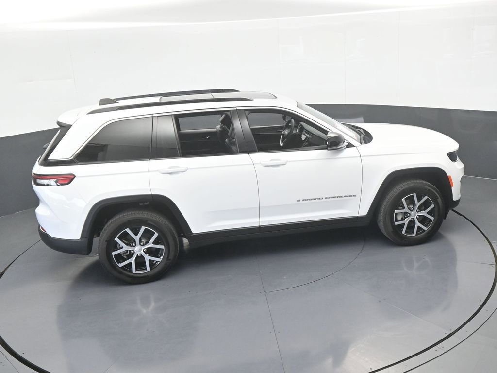 Used 2024 Jeep Grand Cherokee Limited RWD image 58
