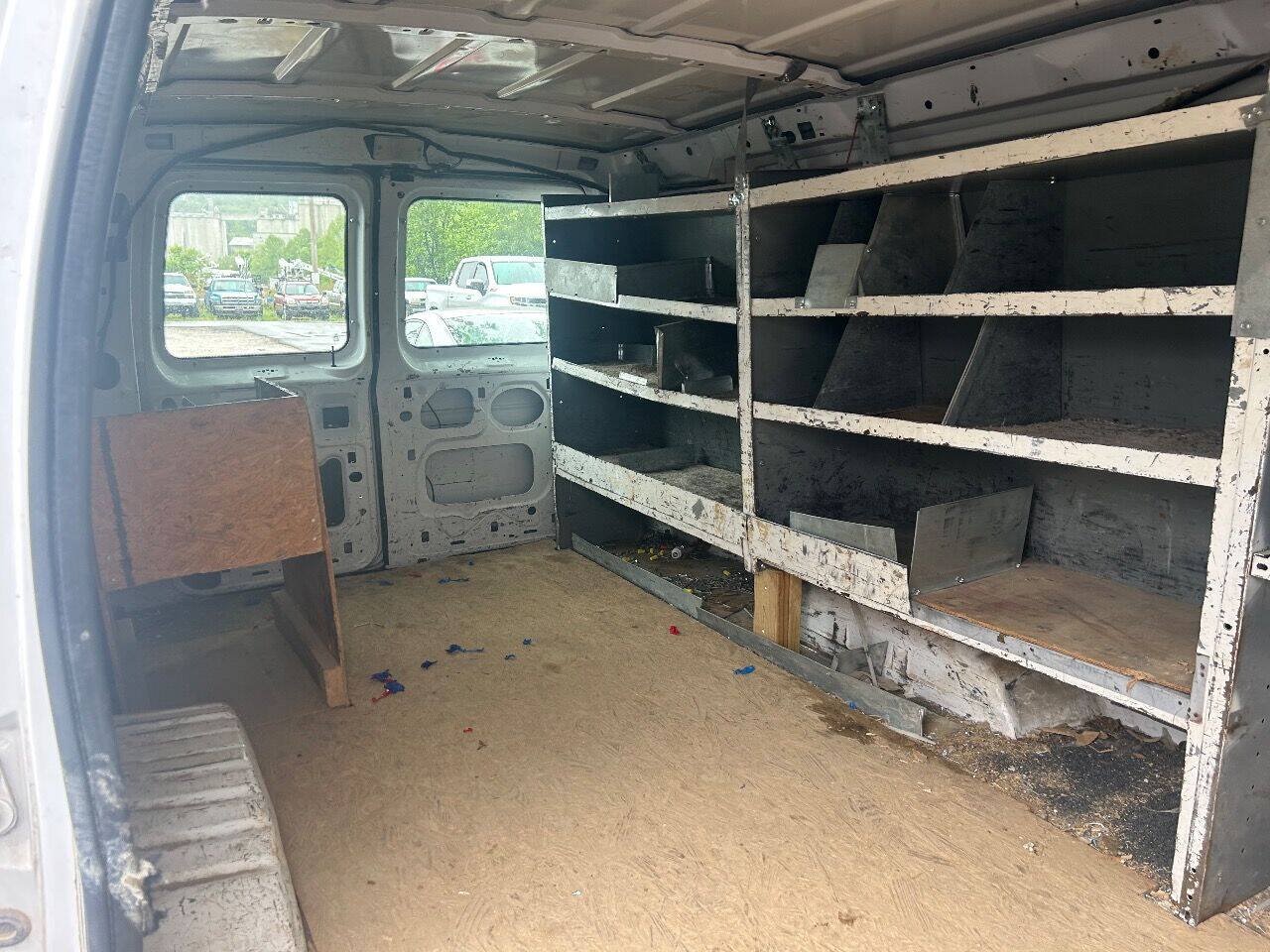 Used 2007 Ford E-250 and Econoline 250 Extended RWD image 8