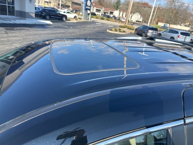 Used 2022 Toyota Sienna Limited image 7