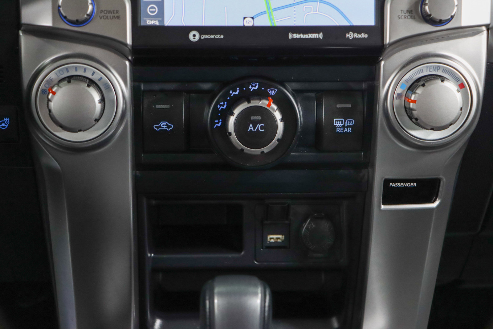 Used 2024 Toyota 4Runner SR5 Premium w/ Moonroof Package AWD/4WD image 21