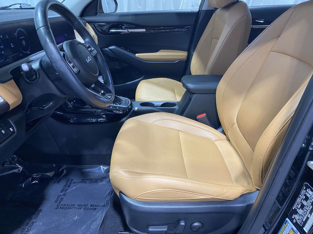 Used 2024 Kia Seltos EX image 14