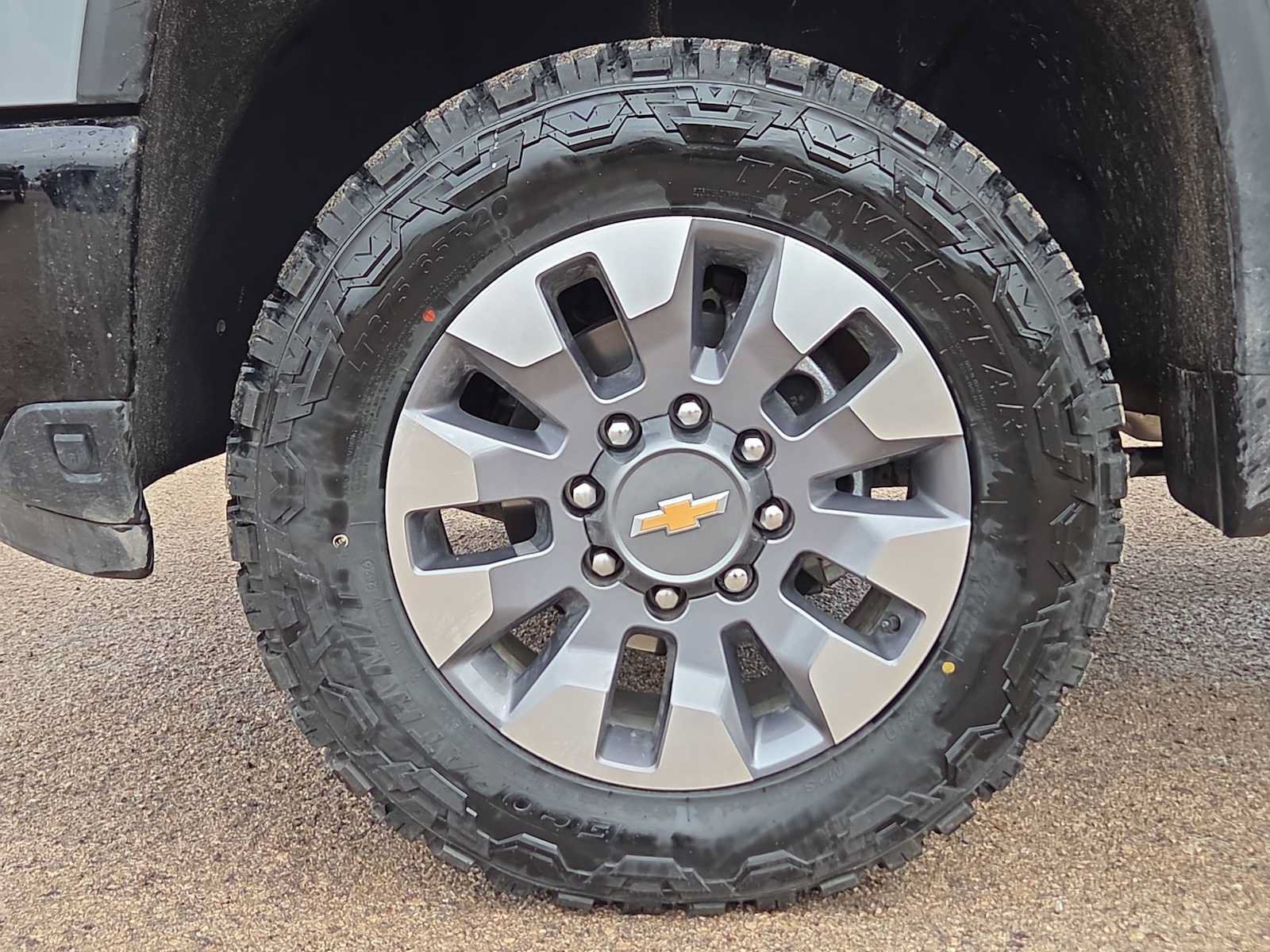 Used 2024 Chevrolet Silverado 2500 Custom w/ Custom Value Package AWD/4WD image 12