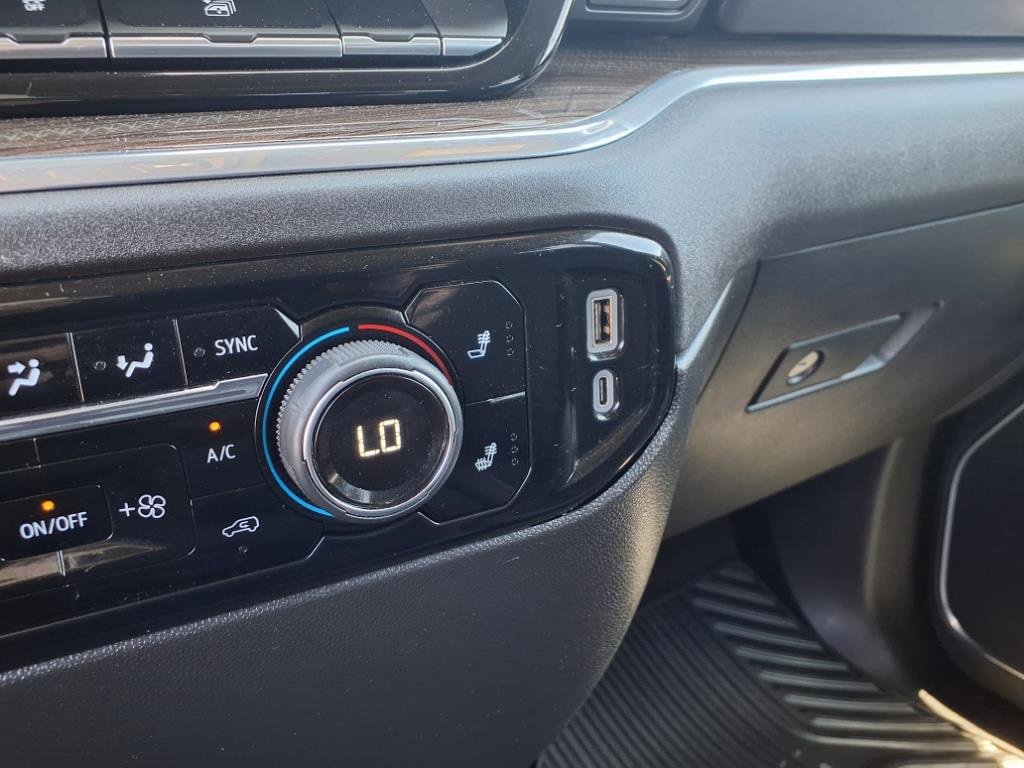 Used 2024 Chevrolet Silverado 1500 LT image 27