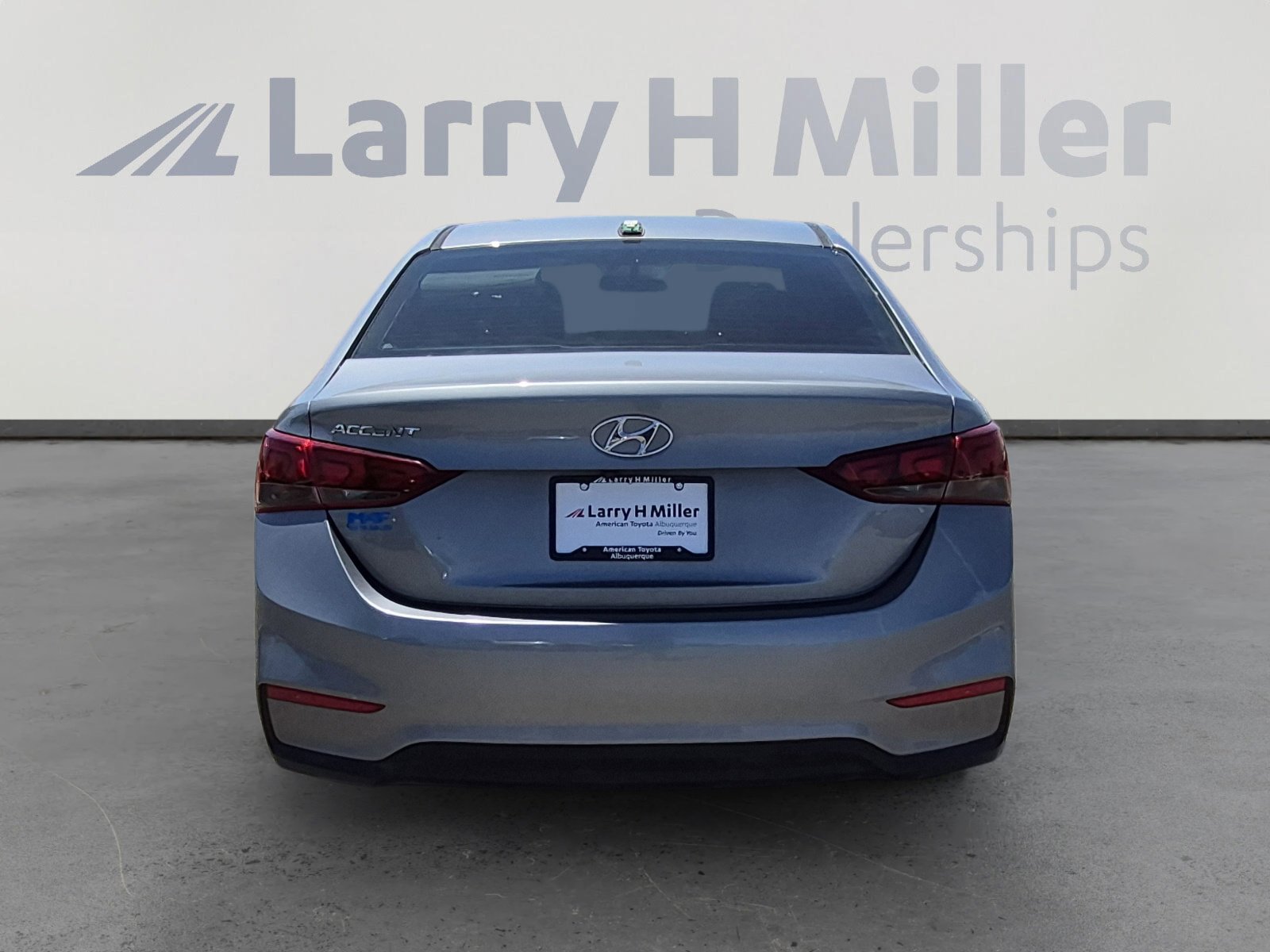 Used 2021 Hyundai Accent SEL FWD image 3