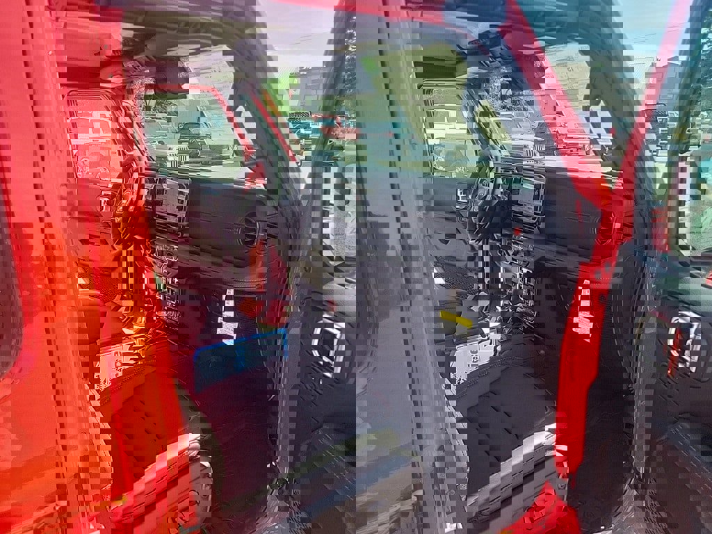 New 2025 Jeep Gladiator Rubicon w/ Safety Group image 16