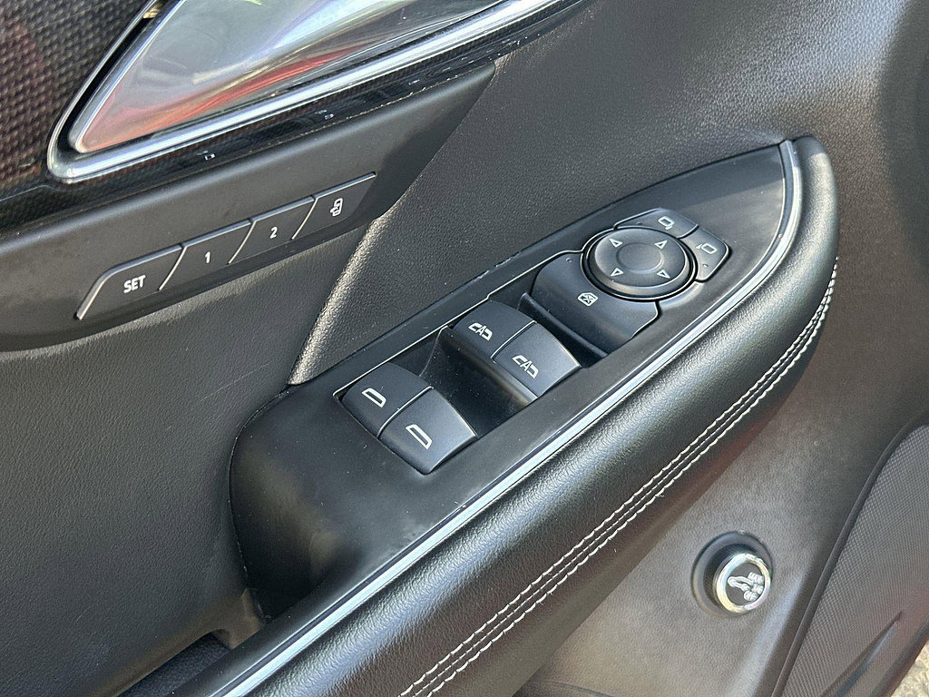 Used 2023 Buick Envision Essence FWD image 21