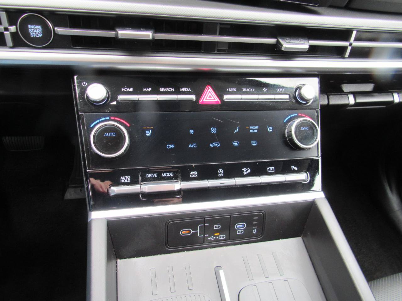 Used 2026 Hyundai Santa Fe SEL AWD/4WD image 27