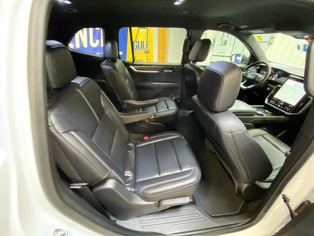 Used 2026 GMC Acadia Elevation w/ Elevation Premium Package AWD/4WD image 29