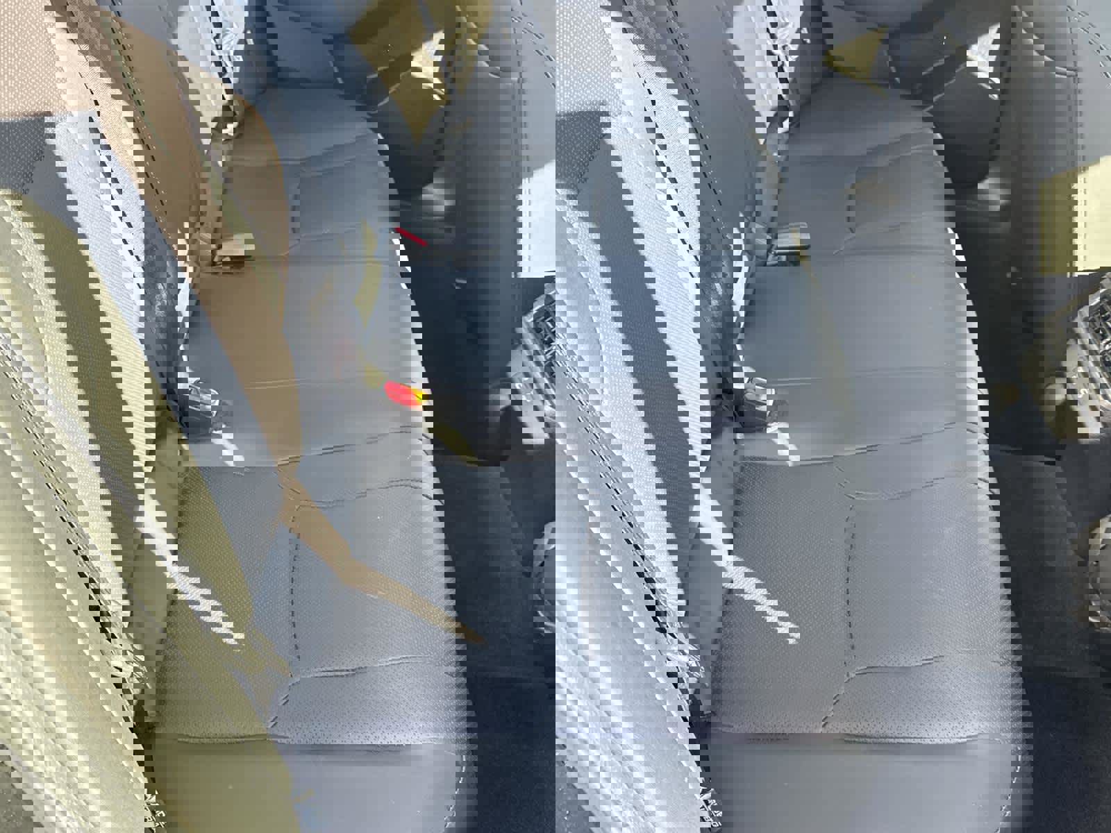 Used 2023 Honda Accord EX-L image 16